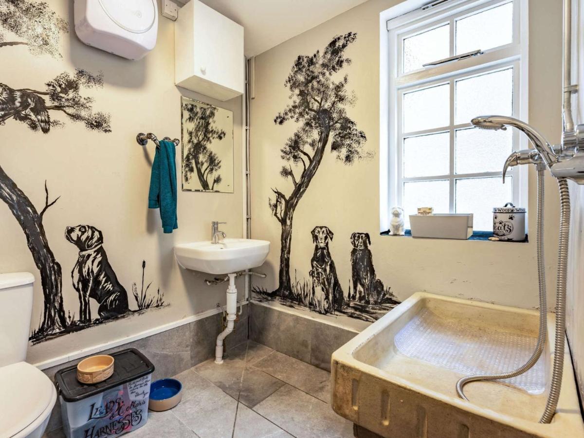4 Bed Property In Hastings 85519 Guestling Esterno foto