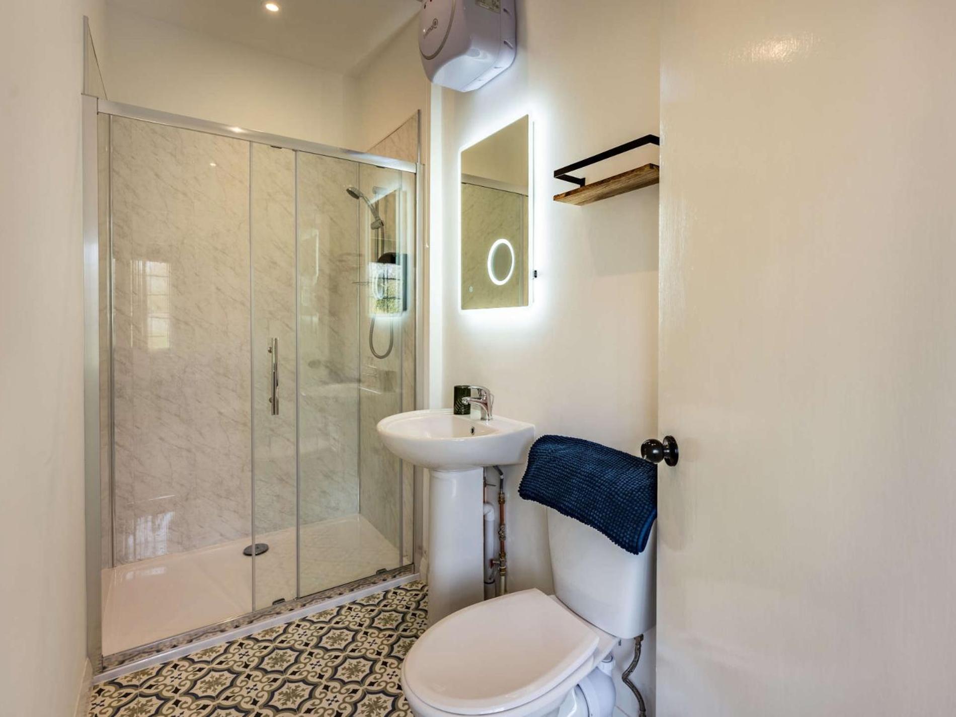 4 Bed Property In Hastings 85519 Guestling Esterno foto
